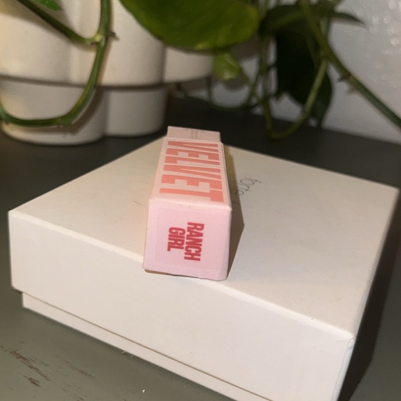 Jeffree Star Pink Lipstick ranch girl - Picture 3 of 6